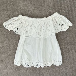 🌸5 for $20🌸 Off Shoulder Lacy White Top